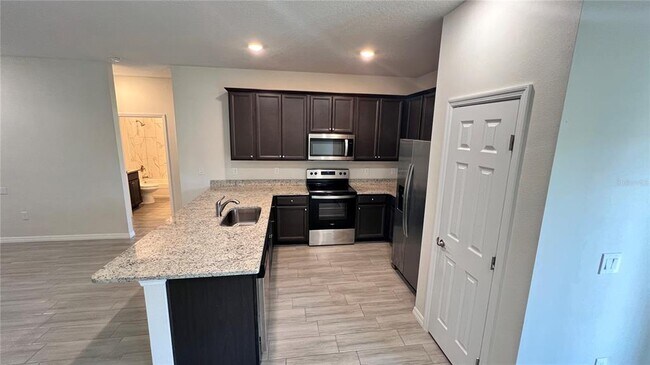 Foto del edificio - 1351 Washburn St SE