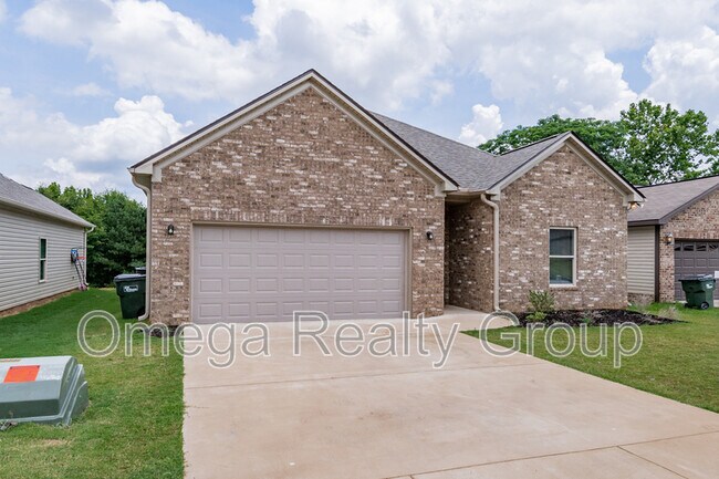Building Photo - 8001 Shadesbrook Dr