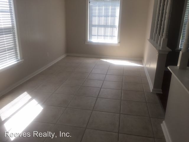 Foto del edificio - 2352 Dog River Dr N