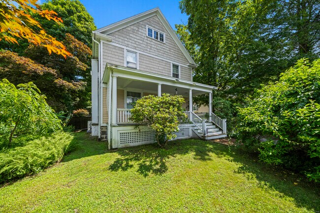 Building Photo - 38 Wooster Hts Rd