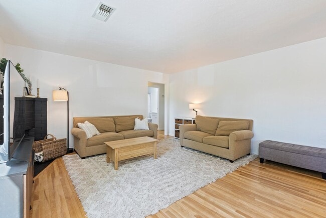 Building Photo - Charming 3-bedroom, 1-bath home in Anderson