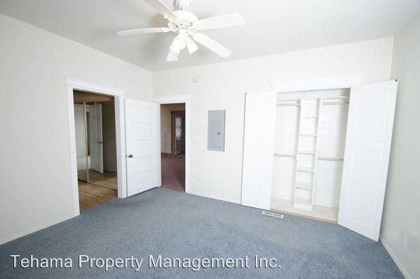 Building Photo - 4 br, 2 bath House - 204 Walnut Street