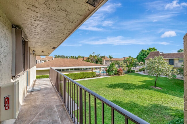 Foto del edificio - 1251 NW 13th St