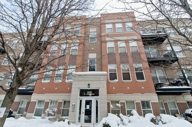 Primary Photo - 1235 Orleans N Ct