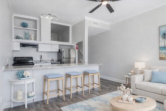 Building Photo - Oceanfront Lofts