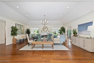 Building Photo - 2700 Treasure Ln