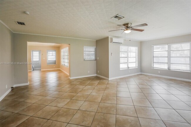 Foto del edificio - 2310 N 65th Way