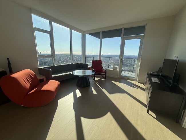 Building Photo - 2108 Gilmore Ave