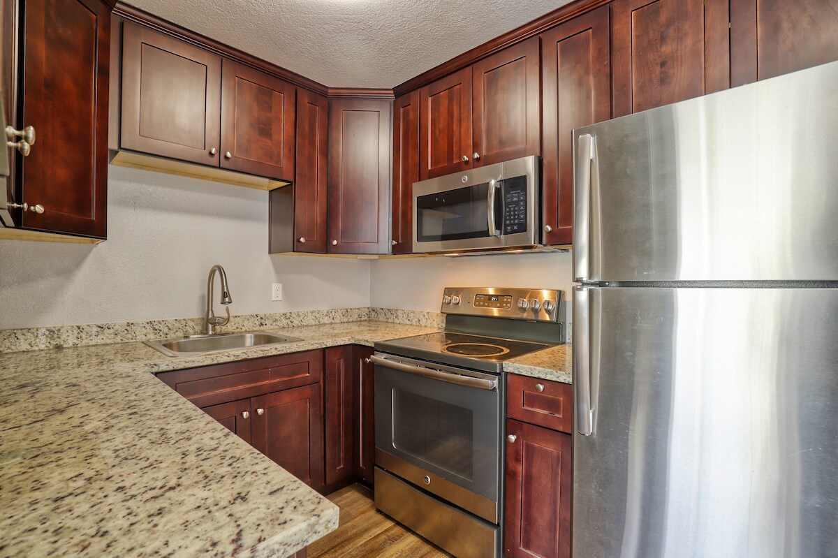 Foto principal - 734 E 20th St