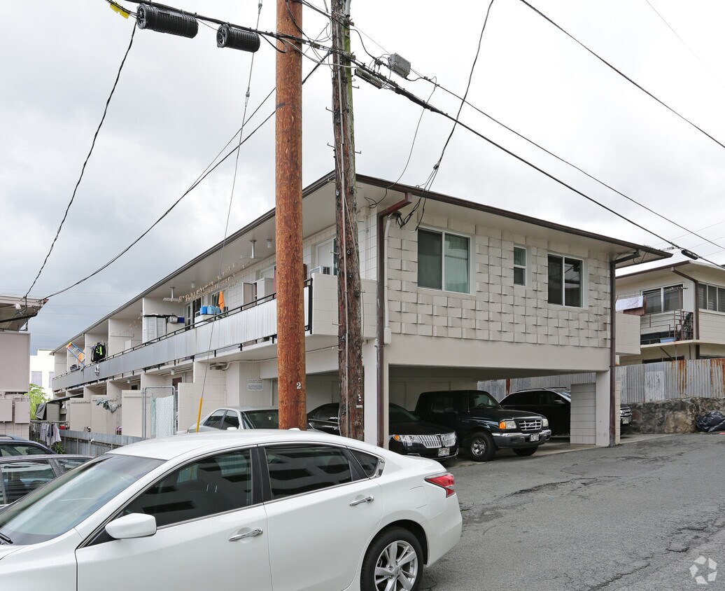 Building Photo - 1725 Kaluhikai Ln