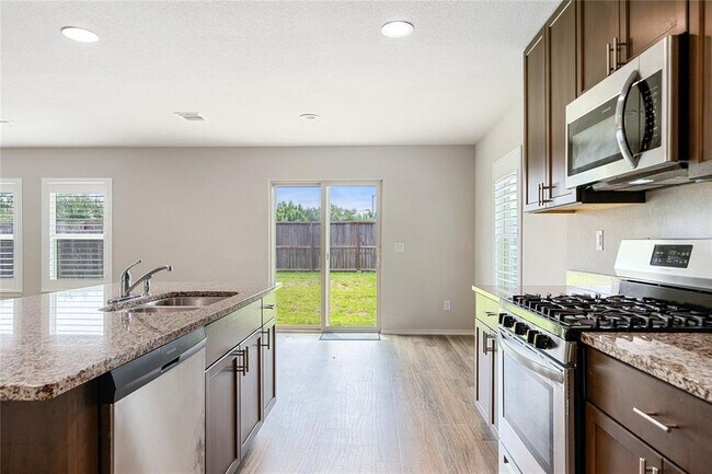 Building Photo - 4239 Stuebner Hl Dr