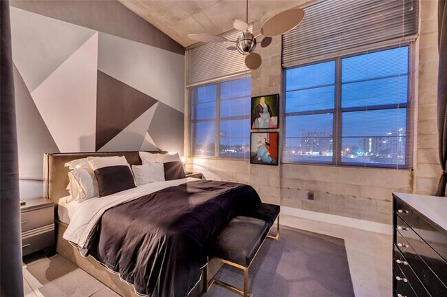Foto del edificio - 445 N Andrews Ave