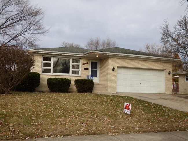 Foto del edificio - 1332 W Mulloy Dr