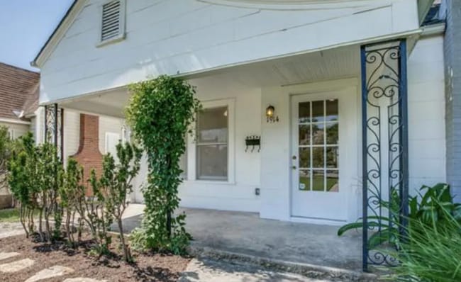 Photo - 1914 W Magnolia Ave House