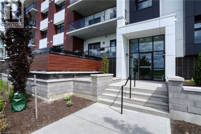 Building Photo - 245 Grey Silo Rd