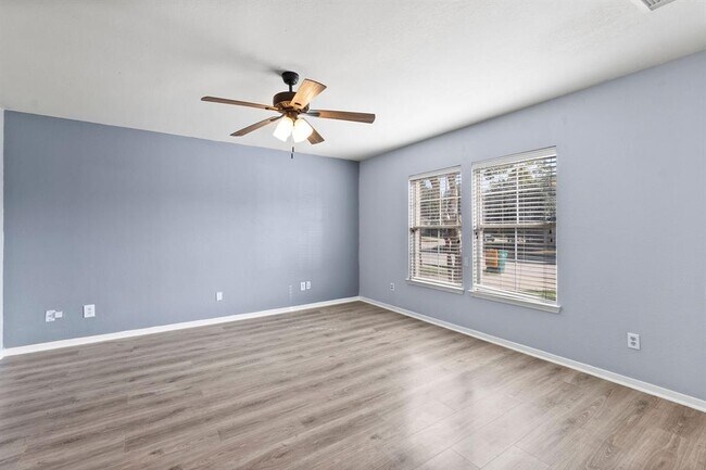 Foto del edificio - 1714 Leafhopper Ln