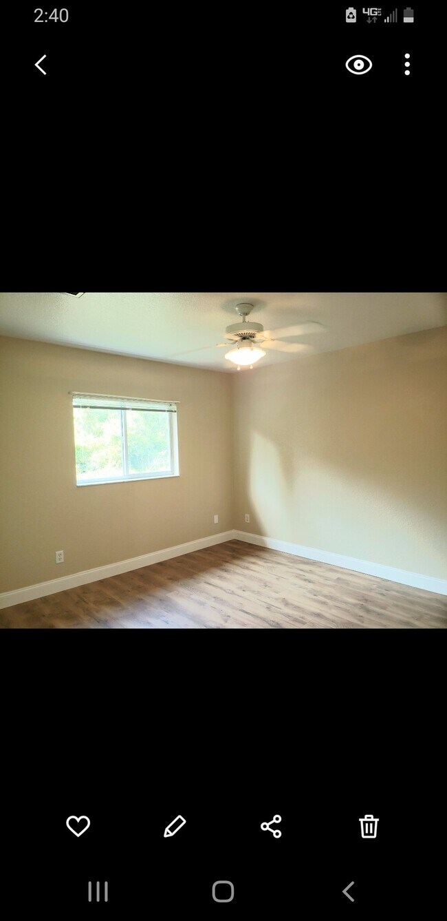 Foto del edificio - 5526 Lavender Ave