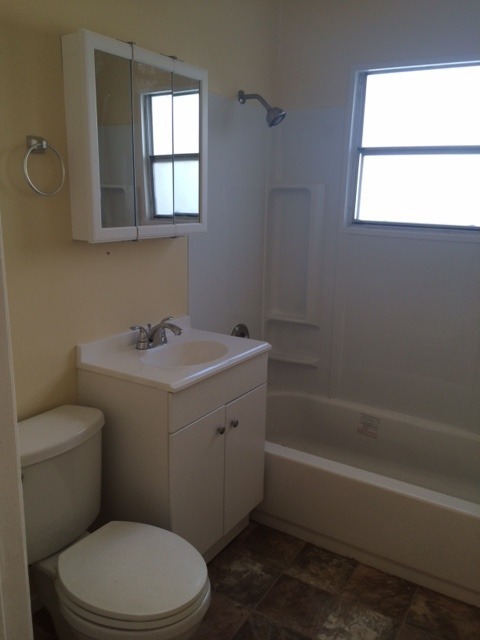 Foto principal - 1/2 OFF FIRST MONTH'S RENT ! BEAUTIFUL UNI...