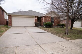 Building Photo - 1204 Sage Dr