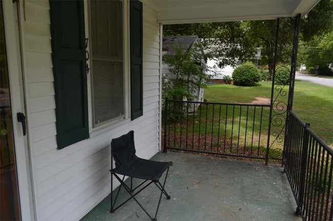 Foto del edificio - 704 Blair St