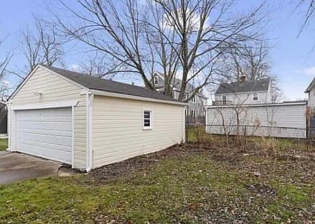 Back yard and garage - 2211 Eldred Ave