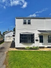 Building Photo - 1409 Uelen Ct