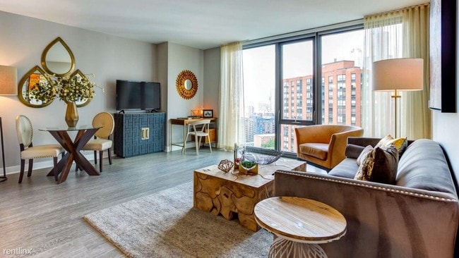 Building Photo - 1 br, 1 bath  - 1131 S State #2405