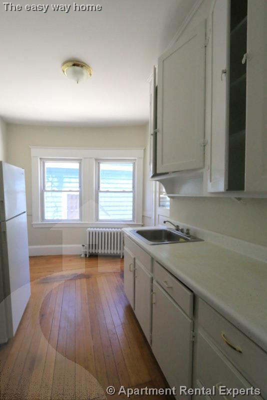 Building Photo - 45 Kidder Ave