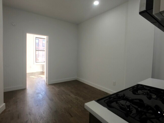 Foto del edificio - 523 W 156th St