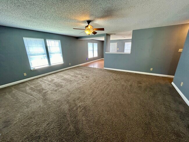 Foto del edificio - 5244 Lily Pad Ln