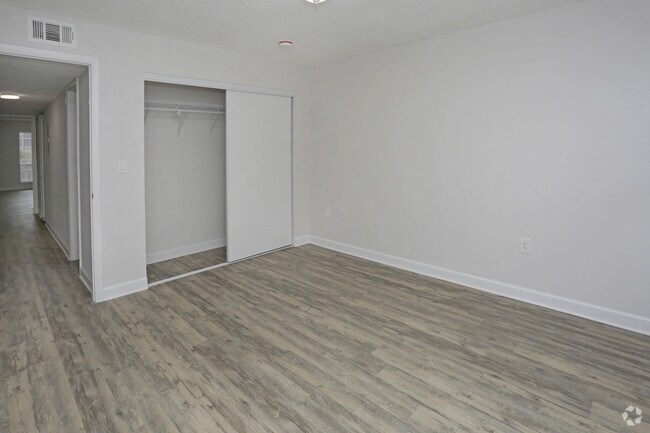 3HAB,2BA_1.370 ft² - 39th Avenue