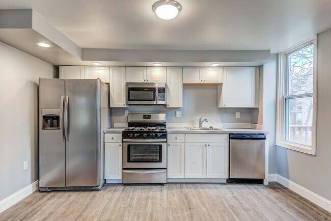 Photo - 744 Proctor Wy Apartment