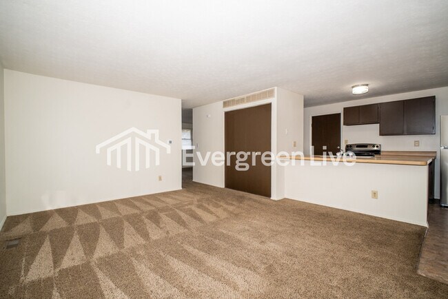 Foto del edificio - 8209 Mount Washington Dr