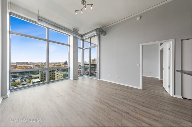 Foto del edificio - 1819 S Michigan Ave