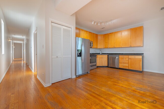 Foto del edificio - 2226 W Monroe St