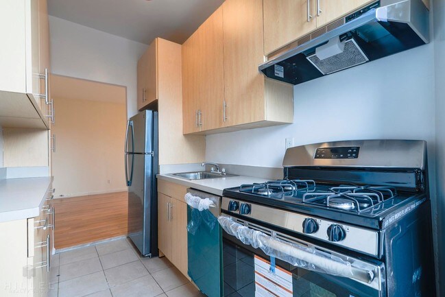 Foto del edificio - 4126 73rd St