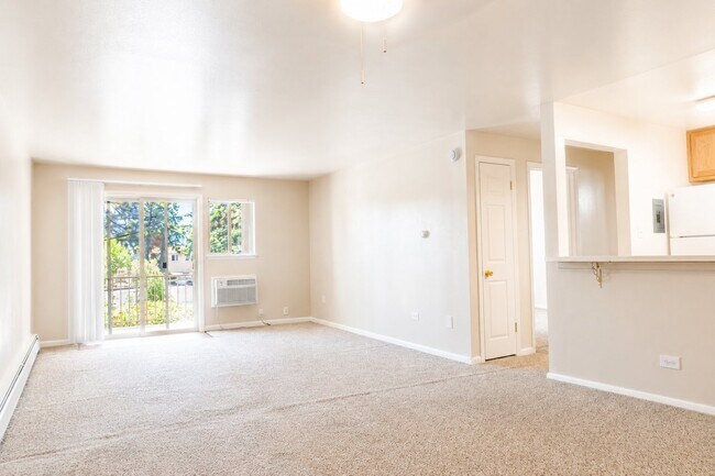Building Photo - 1375 Everett Ct