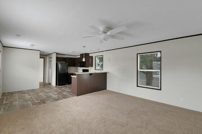 Foto del edificio - 5136 Canterbury Ave