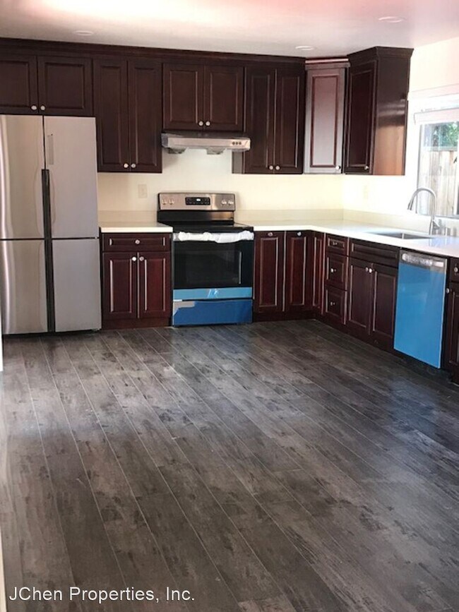 Foto del edificio - 4 br, 2.5 bath House - 951 Pullman Ct.