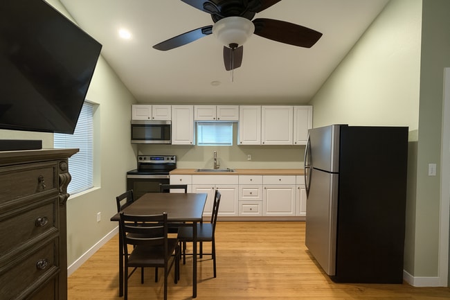 Building Photo - 103 Bernice Dr