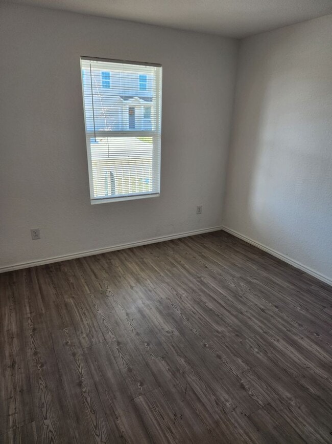 Building Photo - PALOMA Subdvison/ Converse Area