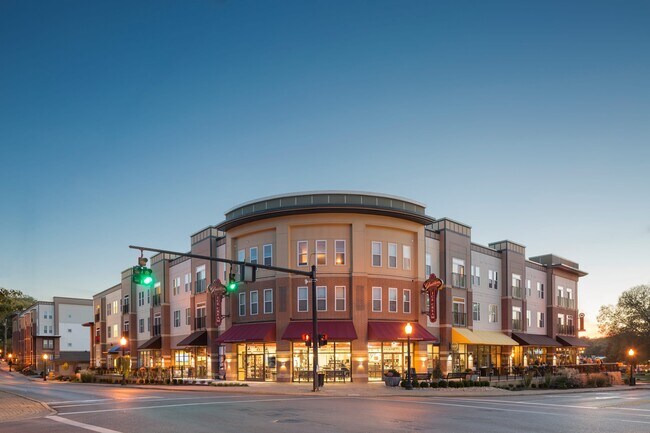West Loveland Ave - Calle 2 sur - Loveland Station - LOV