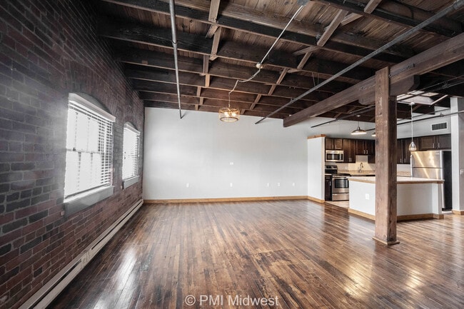 Building Photo - Lofts on Madison