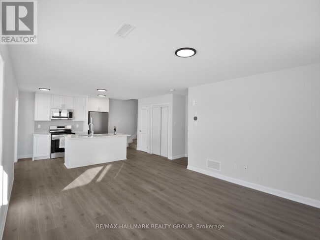 Building Photo - 301 Glenroy Gilbert Dr