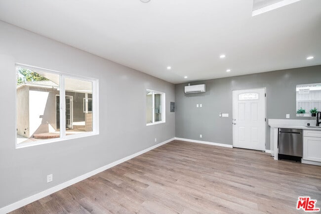 Foto del edificio - 841 Wilcox Ave