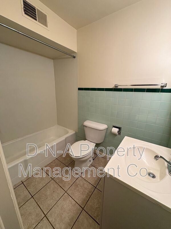 Foto del edificio - 106 3rd St