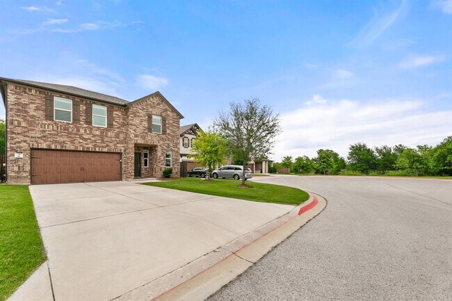 Foto del edificio - 2471 Sunrise Rd