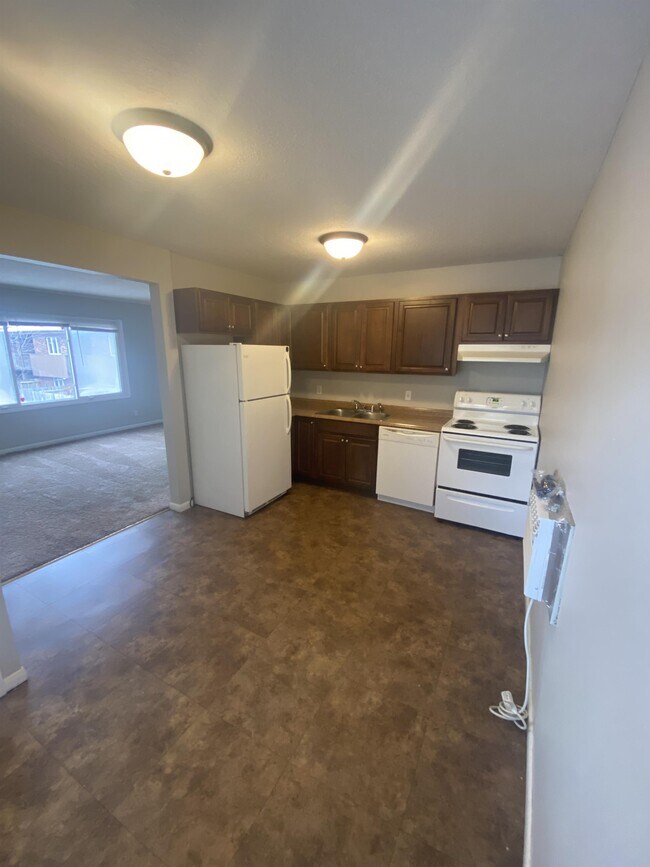 709.5 W Church St, Champaign, IL 61821 House for Rent in Champaign