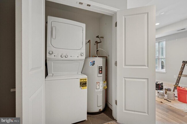 Foto del edificio - 501 W Girard Ave