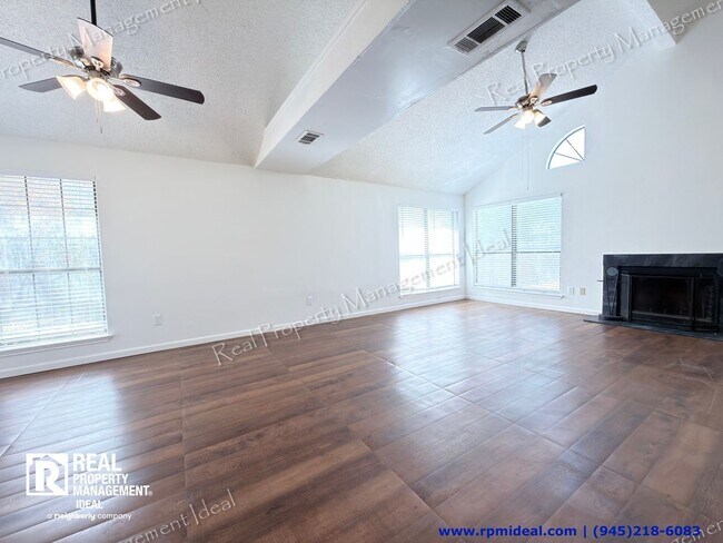 Foto del edificio - 1801 Quail Run Dr